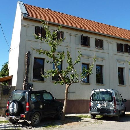 Vadászkürt Vendégfogadó Alsonyek Exterior foto
